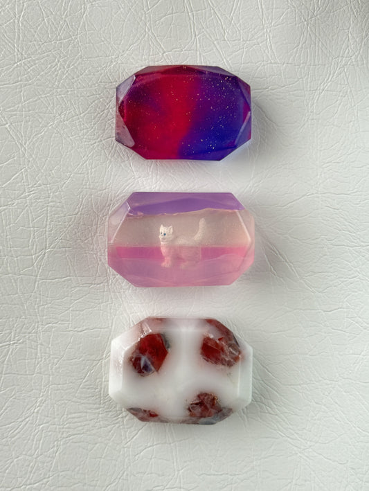 Assorted Gemsoap with a Kitty (3 pc)