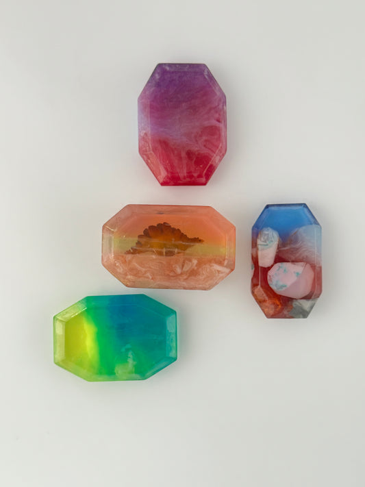 Assorted Gemsoap with a Stegosaurus (4 pc)